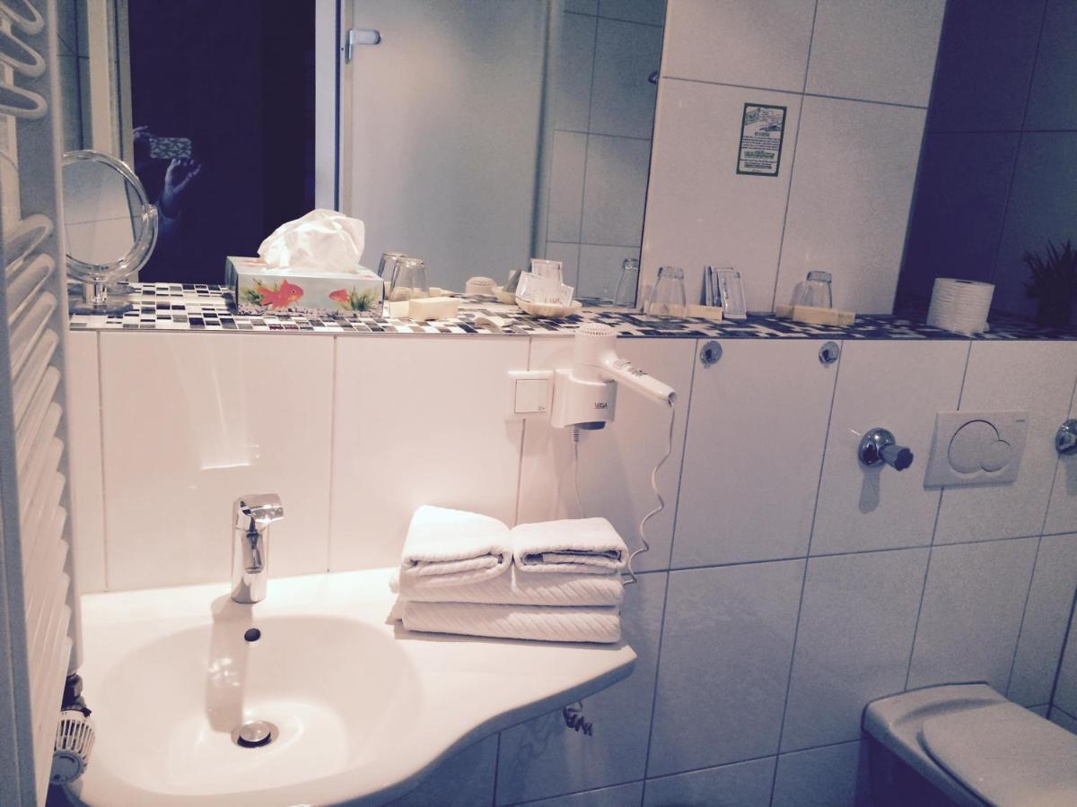 Royal Inn Cologne Room photo